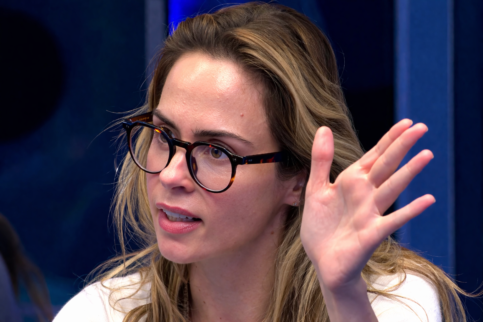 Ana Paula do BBB tropeça e diz “não dou, não dou, não dou, é meu, é meu, é meu” e significado ancestral explica crendice popular