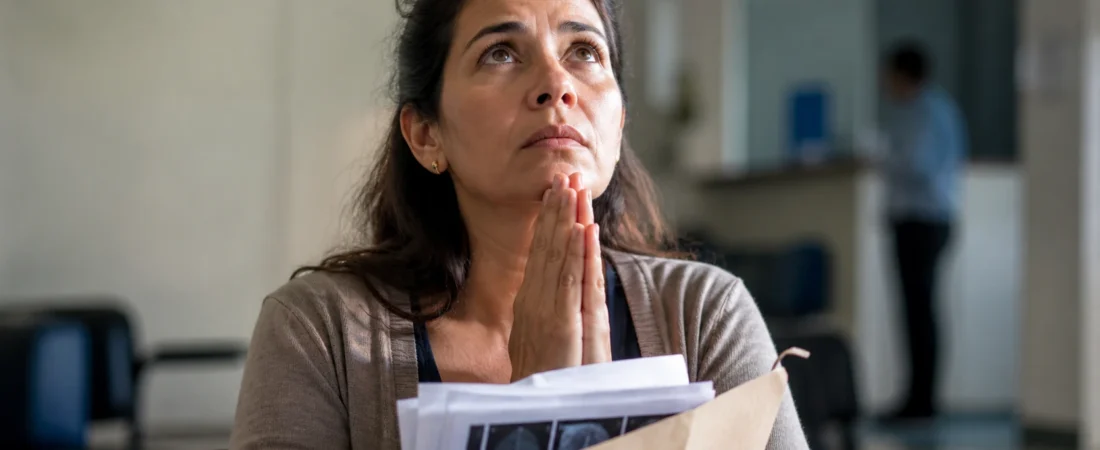 Oração para passar na perícia médica do INSS pode trazer calma, proteção espiritual e firmeza em um momento de grande ansiedade